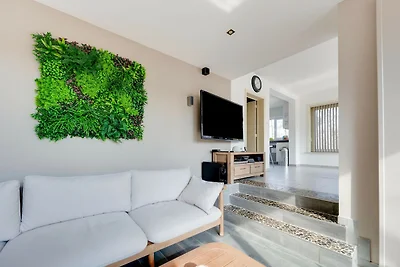 Villa mit Whirlpool & Sauna 500 m vom Meer