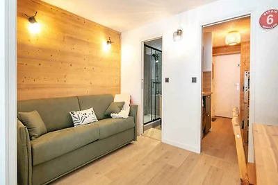 Alpenhaus mit Balkon in der Nähe der...