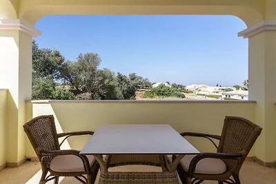 Villa in Alvor met zwembad
