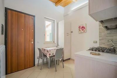 Wohnung in Gasponi di Drapia mit Garten