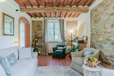 Smaakvol ingerichte villa in Lucca