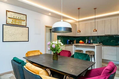Apartment Fortuno - One Bedroom Apartment wit...