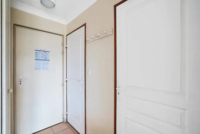 Marineblaue Residenz mit zwei Zimmern