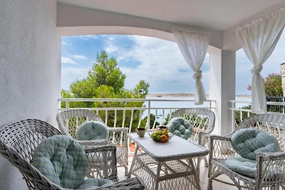 One Bedroom Apartment With Terrace