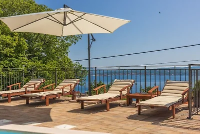 Entfliehen Sie dem Alltag in der Villa Antani