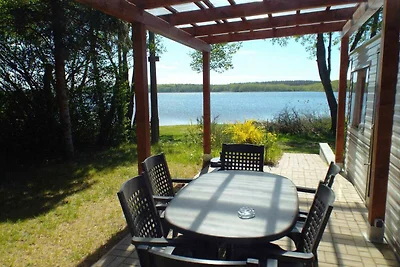 Mobile Home im Ferienpark mit Seezugang