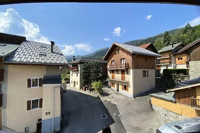 Haus in Les Allues in der Nähe der Gondelbahn