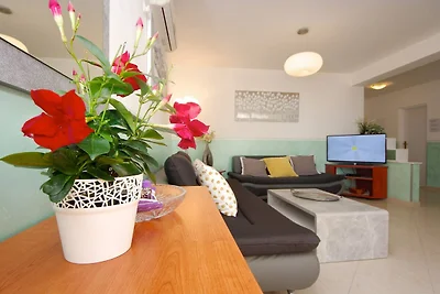 Two Bedroom Apartment with Balcony and Sea Vi...