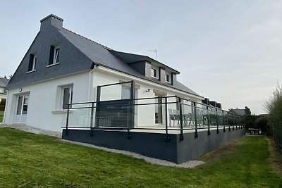 Hübsches Haus mit Blick auf das Meer