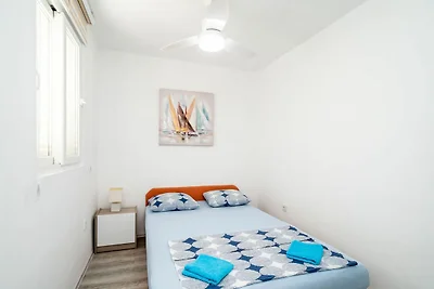 Apartment & Rooms Alan - Double Room with Sha...