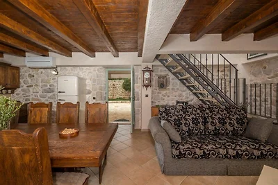 Villa in Posedarje mit privatem Pool