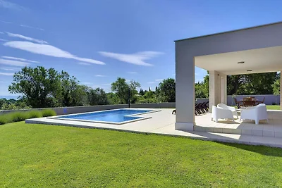 Moderna Villa Histria con piscina e vista