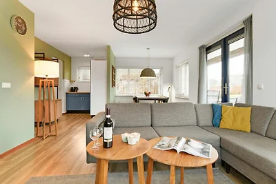 Haus mit Waschmaschine beim Zuidlaardermeer