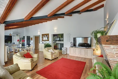 Villa in Rovinjsko Selo mit Pool