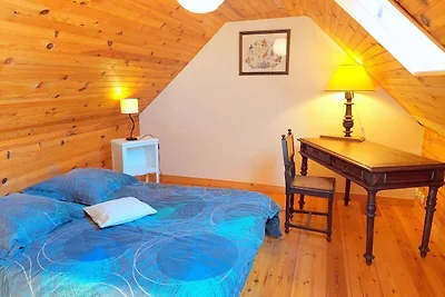 Steinhaus mit Kamin, Plouénan