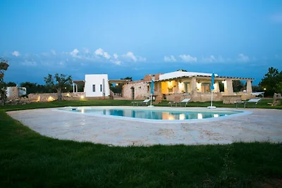 Detached Trullo Estate in Torre Suda