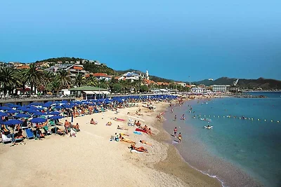 Appartamento a Pietra Ligure con garage