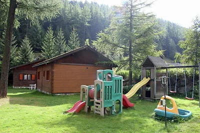 Chalet in Wallis bij Skilift & Saasdal