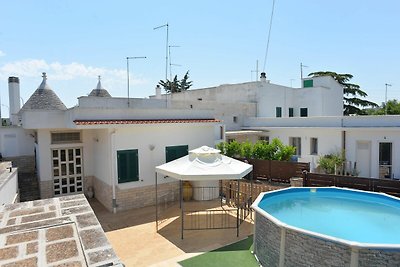 Trullo Cittadino con piscina fuori terra a Ci...