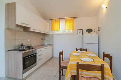 Holiday Home Blossom - Four Bedroom Holiday H...