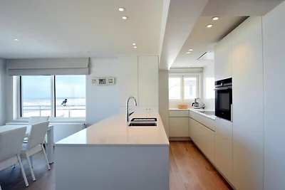 Golfwohnung mit Balkon in Meeresnהhe