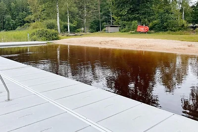 4 esrellas case en SVÄNGSTA