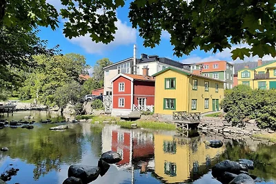 Charmantes Haus auf einer Insel mit Gästehaus
