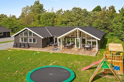 Luxuriöse Poolvilla in Vejby