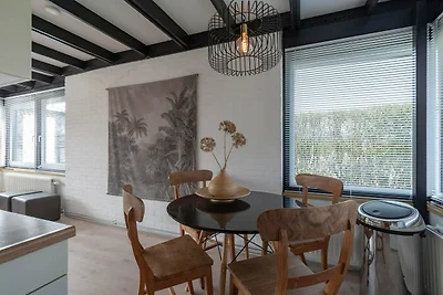Bungalow in Sint Maartenszee am Sandstrand