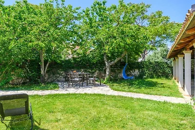 Ferienhaus in Rakalj mit Schwimmbecken