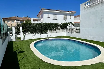 Casa vacanze a LEscala con piscina