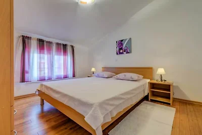 Mise Holiday Apartments - Two bedroom apartme...