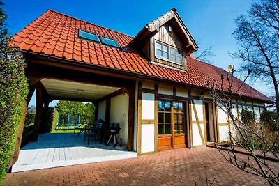 Komfortable Ferienvilla mit Terrasse und...