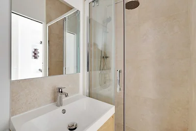 Modern appartement - 6P- Voltaire