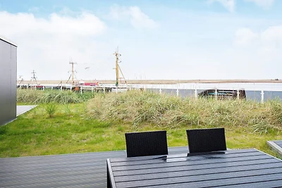 Ostseeurlaub mit Hafenblick