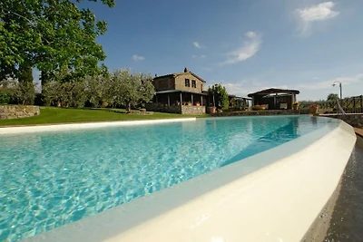 Wohnung in Bucine mit Schwimmbecken