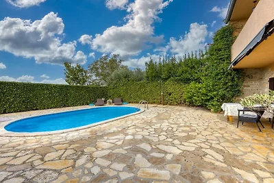 Marinela mit Pool