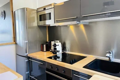 Parcheggio con vista sulla baia della Senna P...