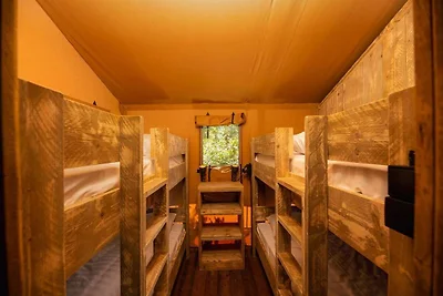 Geräumiges Luxus-Safari-Zelt für 8 Personen
