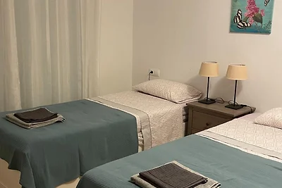 Modernes Apartment im Golfresort mit Pool