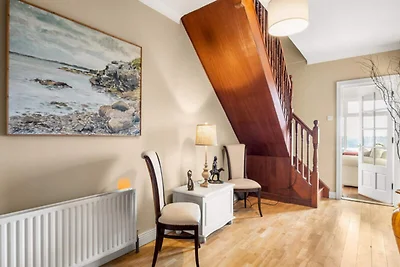 Haus in Clifden mit Meer- und Bergblick