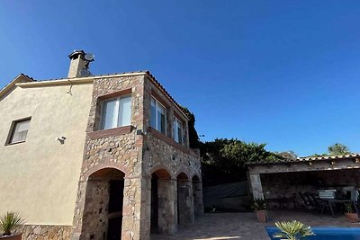 Vrijstaande villa in Catalonië met...