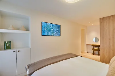 Subliem en nieuw appartement Louvre...