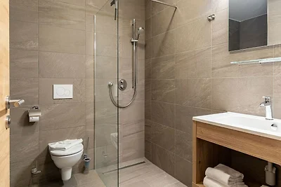 Elegante appartamento con sauna, area sciisti...