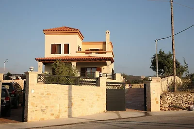 Villa in Skouloufia mit Pool und Aussicht