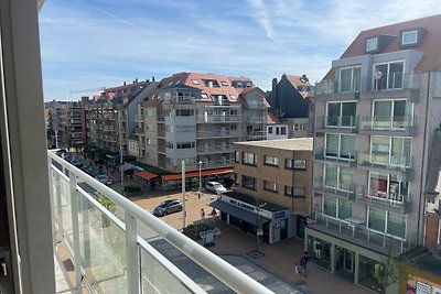 Apartment in Nieuwpoort mit Meerblick