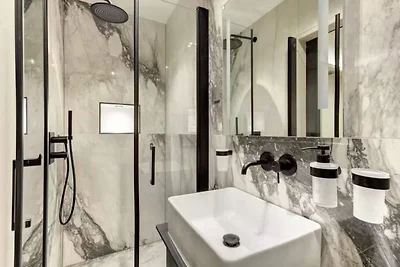 Elegante appartamento - 2 camere da letto - 6...