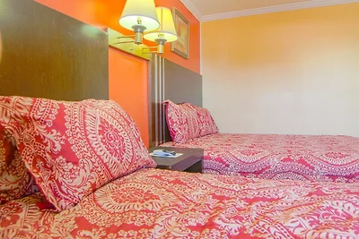 1 Letto Matrimoniale E 1 Letto Completo