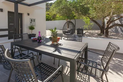 Villa in Krvavica mit Barbecue und Wifi