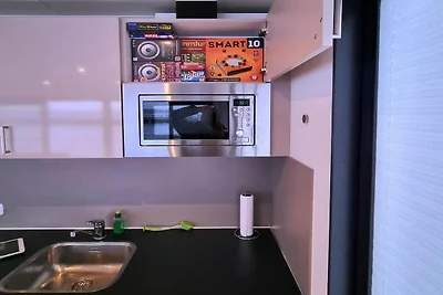 Haus in Ribnitz mit Terrasse für 3 Von...